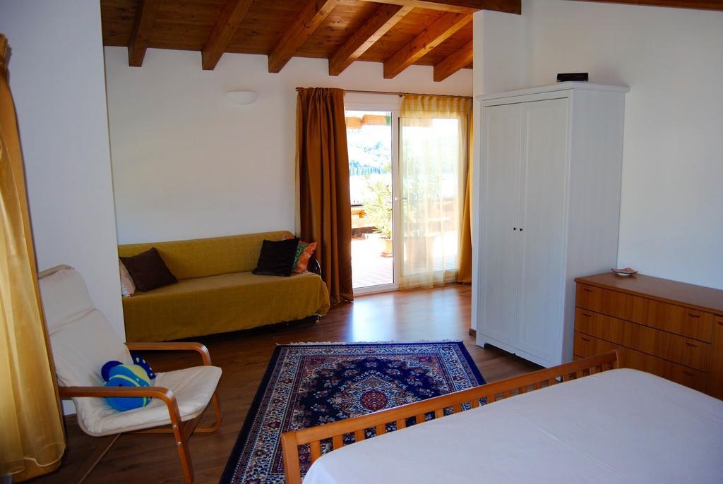 Ai Colli B&B 살로 객실 사진